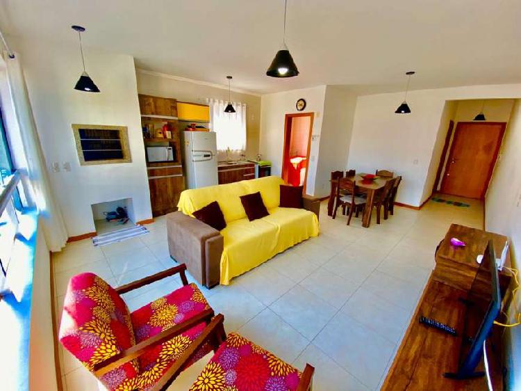Apartamento 2 dormitórios a venda, 76 m² com vista para o