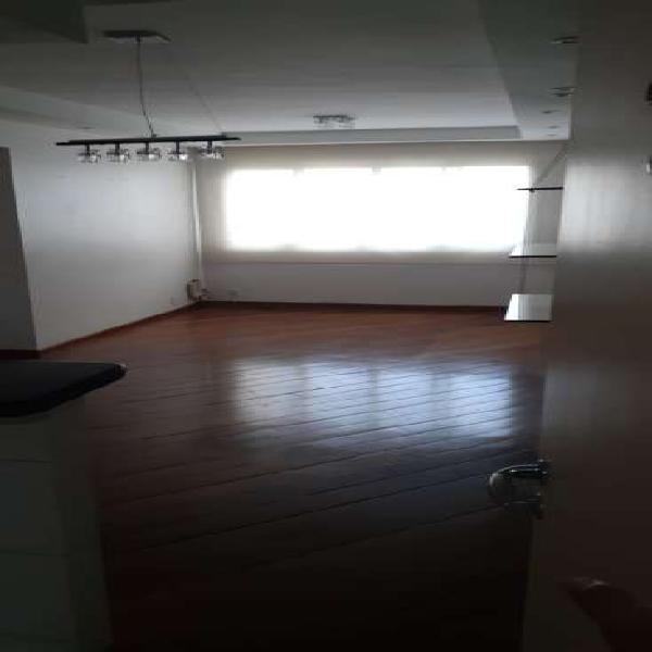 Apartamento para venda possui 84 metros quadrados com 2