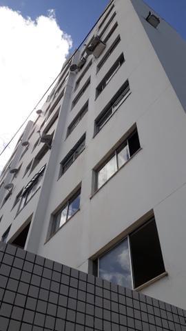 Apartamento para venda possui 90 metros quadrados com 3