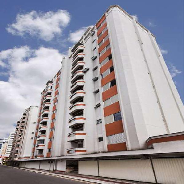 Apartamento rua reta ao mar, 50 metros da Avenida Brasil