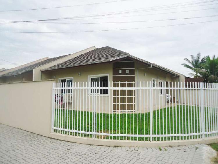 Casa Geminada, plana, com 3 dormitórios, bairro Vila Nova,