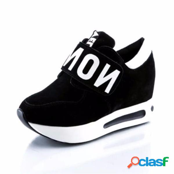 Calçados Casuais Esportivos de Velcro Modelo de Letras