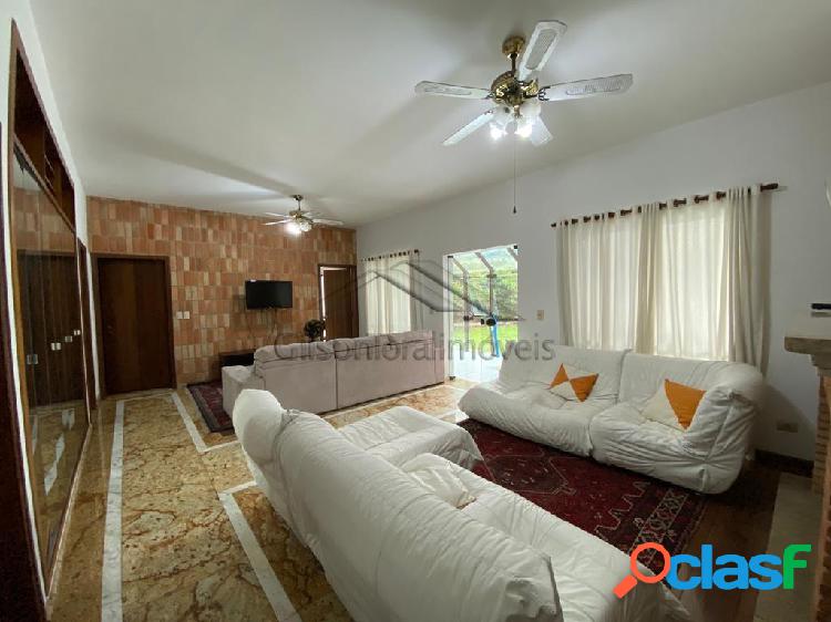 Casa em Tamboré com 7 dormitórios