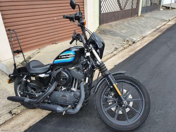 Harley-Davidson - Sportster XL 1200 Iron