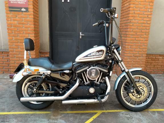 Harley-Davidson - Sportster XL 883 R