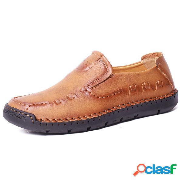 Homens mão costura exterior Soft mocassins de couro de