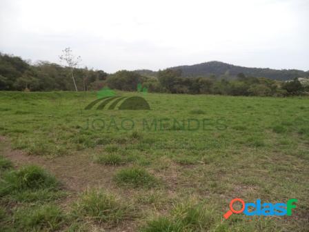 Terreno á venda, no Jardim dos Pinheiros, em Atibaia/SP.