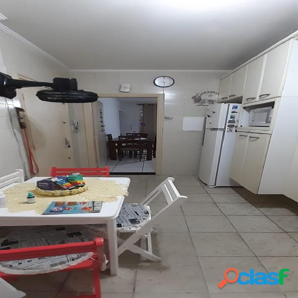 Apartamento 2 dormitórios com vista Mar