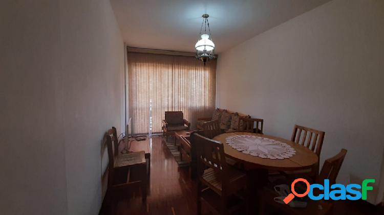 Apartamento com 2 dormitórios frente com sacada no Boa