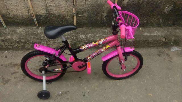 Bicicleta infantil aro 16 da Minnie novinha