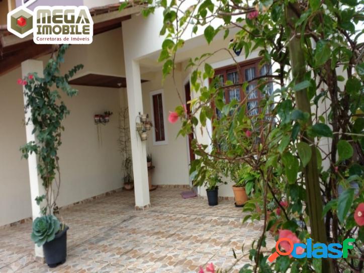 Casa com 3 quartos á venda nos Ingleses!