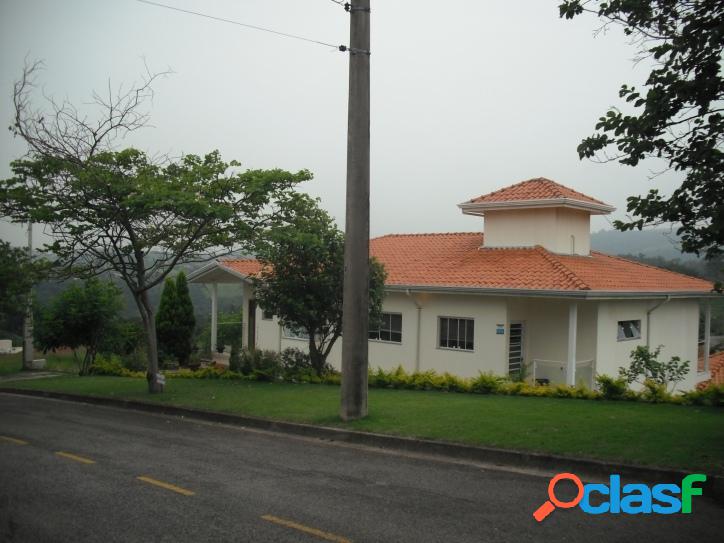 Casa em condominio