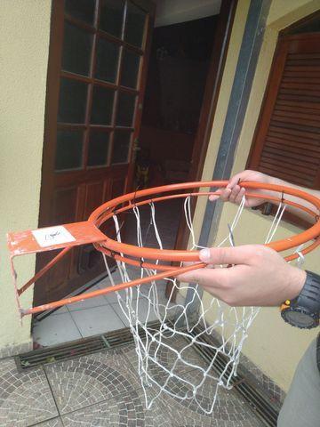 Cesta de basquete sem tabela