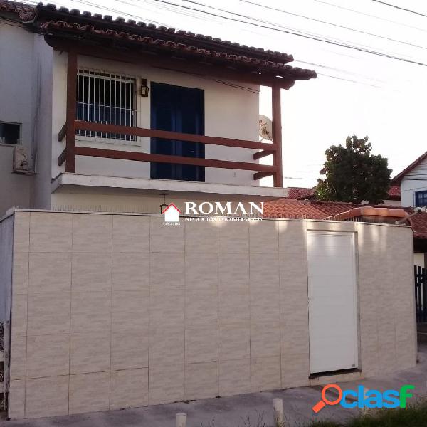 Excelente casa em condomínio com entrada independente!