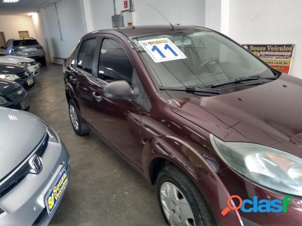 FORD FIESTA SEDAN SE 1.6 16V FLEX 4P VERMELHO 2011 1.6 FLEX