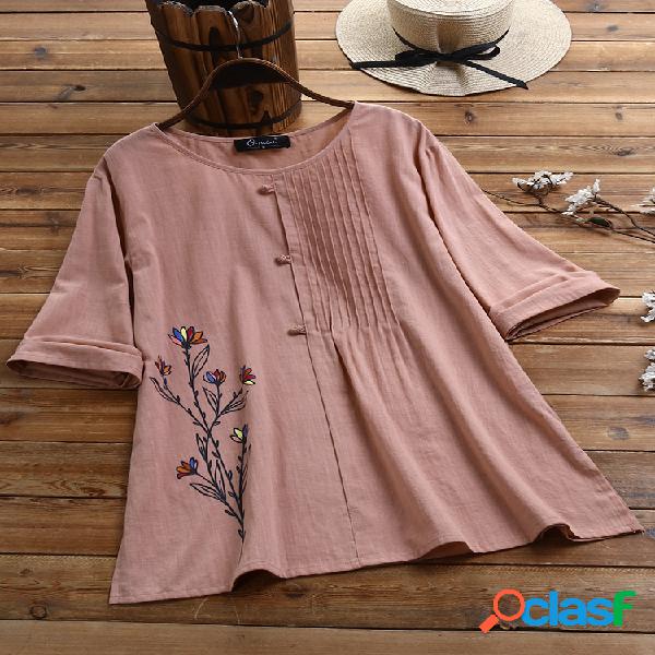 Flores plissadas sapo botão 3/4 manga Plus blusa de tamanho