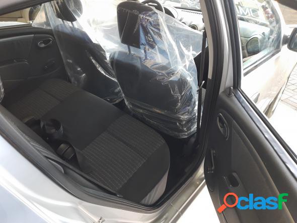 RENAULT SANDERO EXPRESSION HI-FLEX 1.0 16V 5P PRATA 2012 1.0