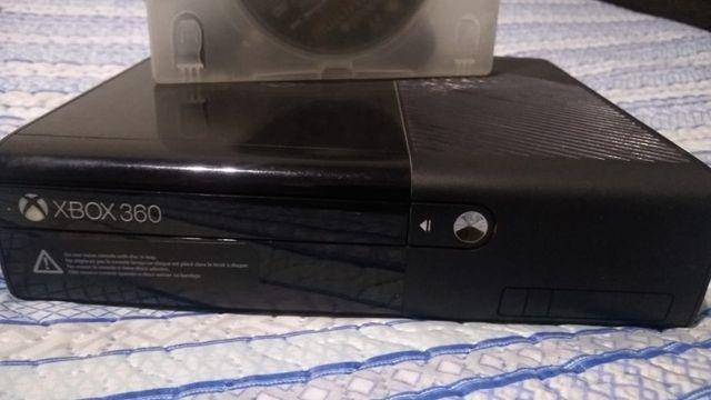 Xbox 360 Super Slim + Controle Sem Fio + Jogo MK