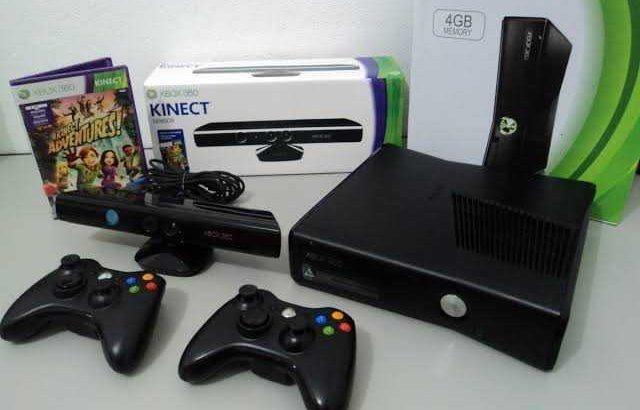 Xbox 360 completo com 02 controle e kinect. Aceitamos video