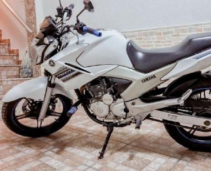 Yamaha Fazer 250cc a vista ou parcelado