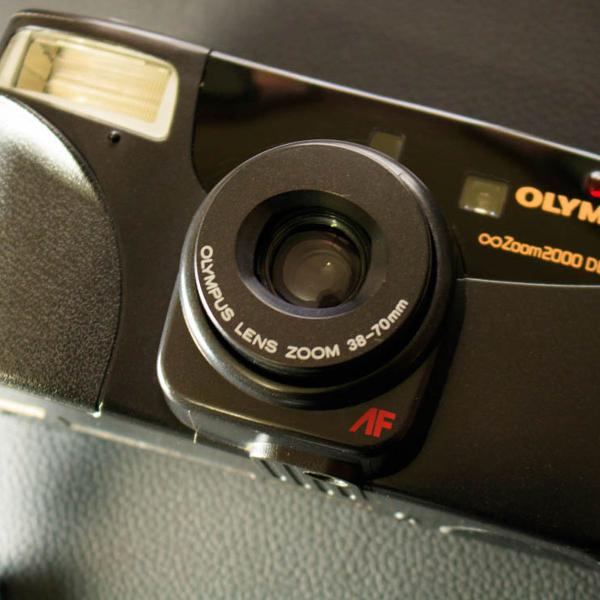 Câmera ( REVISADA ) OLYMPUS ZOOM2000 DLX