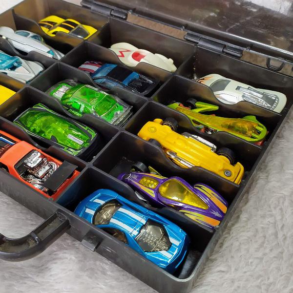 Maleta Hot Wheels 15 Carrinhos