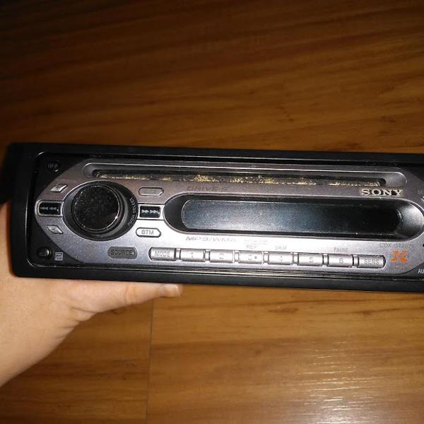 Rádio de carro explond x Sony.