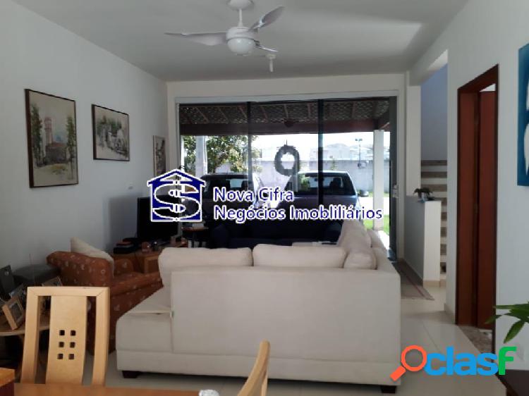 Casa Sobrado em Condomínio Fechado no Urbanova - 284m²