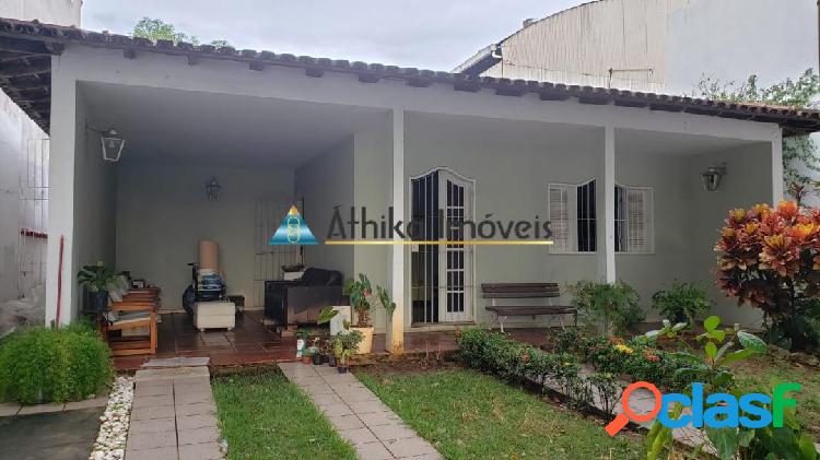 Casa na Praia da Costa de 3 quartos 1 suíte e Terreno de