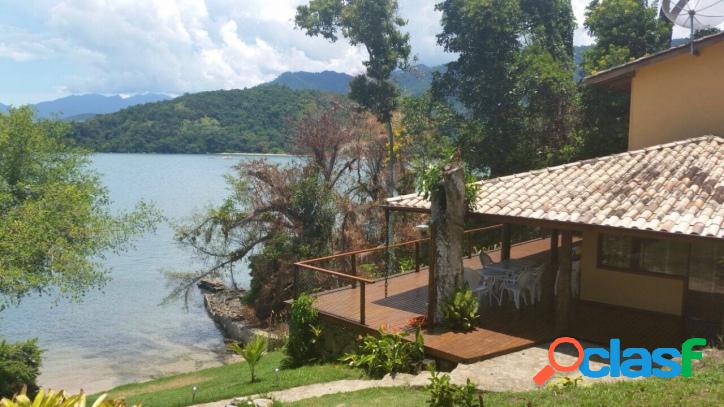 Linda Casa com Vista para o Mar