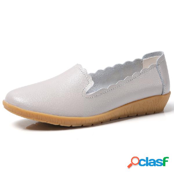 Mocassins pretos de couro liso cor sólida sapatos casuais