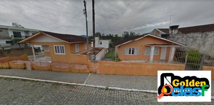 Terreno com 600 m² de esquina em Camboriú