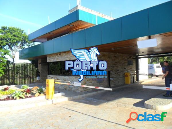 Terreno de 3000 m² no Condomínio Shangri La