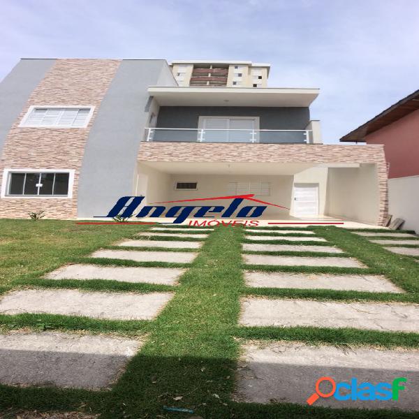 Vila Branca - Sobrado com 3 dorm em lote inteiro