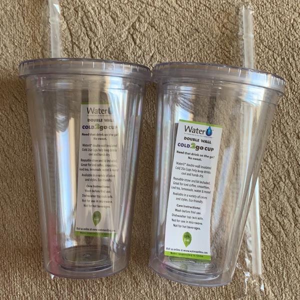 2 copos grandes plasticos importados