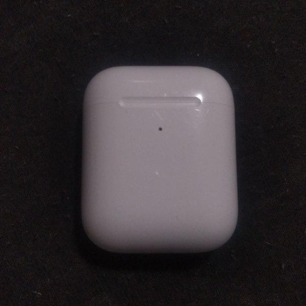 AirPods com estojo de recarga - Apple (3 meses de uso)