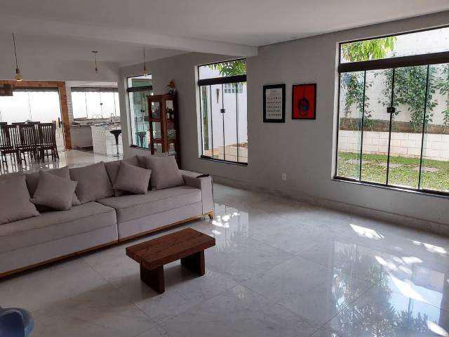 Casa, Trevo, 3 Quartos, 3 Vagas, 1 Suíte
