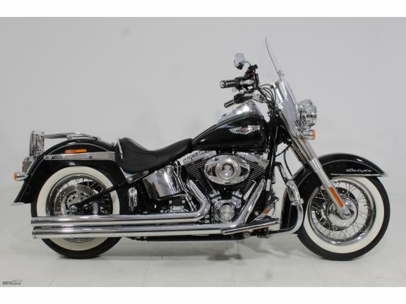 Harley-Davidson - Softail Deluxe