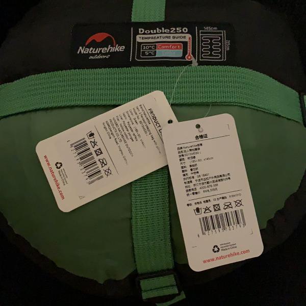 saco de dormir para duas pessoas com travesseiros naturehike
