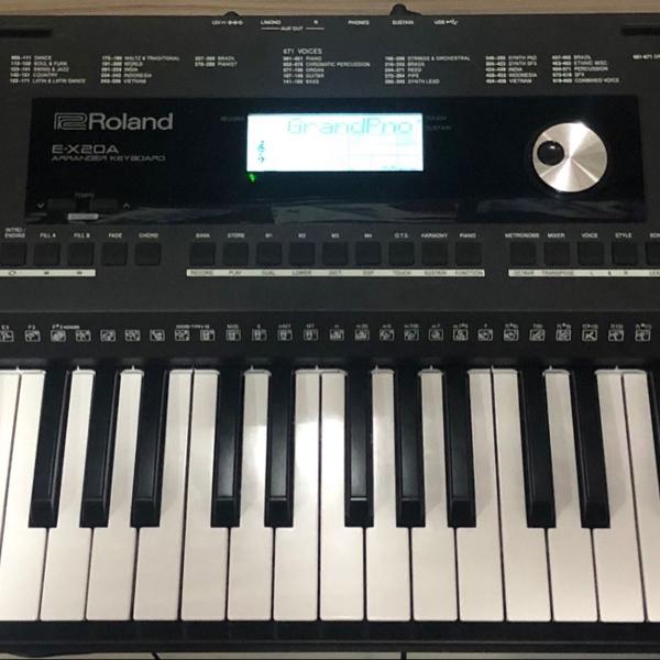 teclado arranjador roland e-x20a