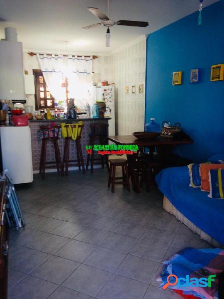 Casa com 02 Dormitórios em Caraguatatuba