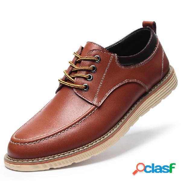 Homens Mocassim Toe Slip Resistente Lace Up Sapatos de couro