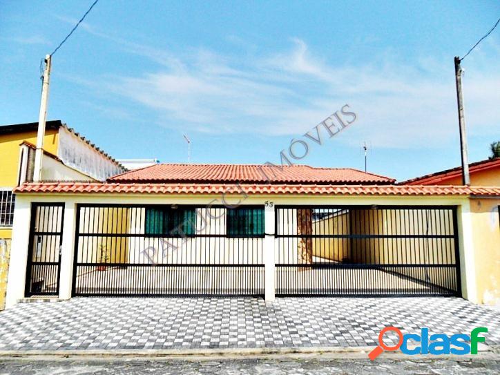 LINDA CASA PRÓXIMA AO MAR