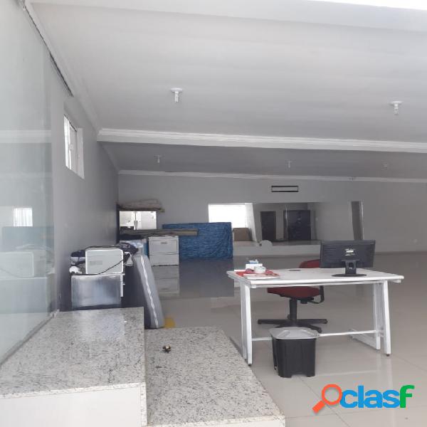 SALA COMERCIAL NO CENTRO DE SORRISO-MT NO 01º ANDAR 140M²