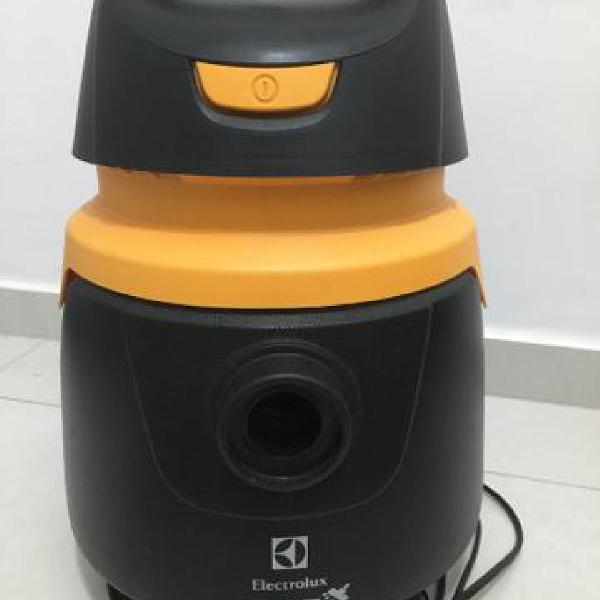 Aspirador De Água E Pó Acqua Power Aqp20 Electrolux