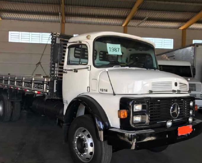Mercedes benz 1518 Carroceria