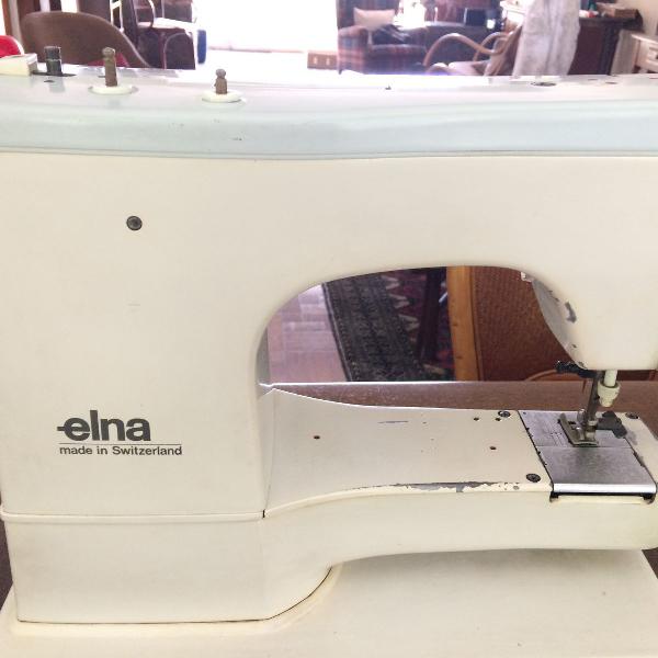 Máquina de costura portátil marca suíça Elna