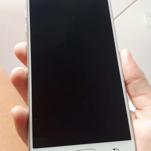 Smartphone Samsung Galaxy j7 metal + micro sd 4gb