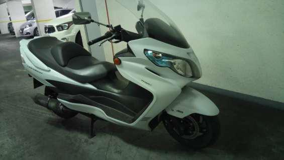 Suzuki Burgman 400 2015