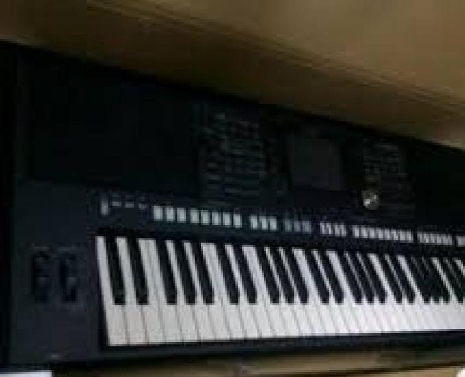 Teclado Yamaha PSR S950 novo com garantia